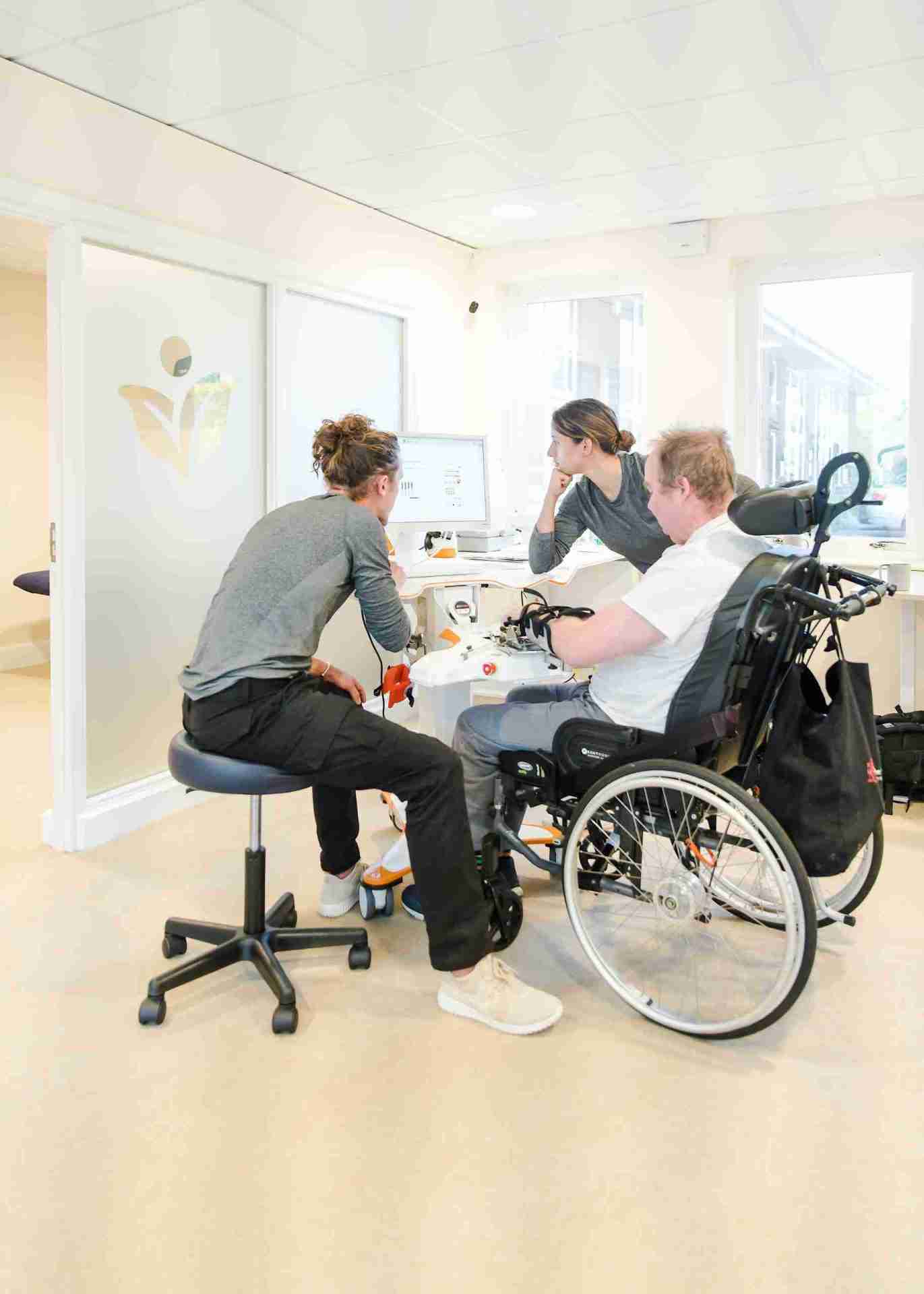 Spinal-Cord-Injury- rehabilitation -Service-VimHealth